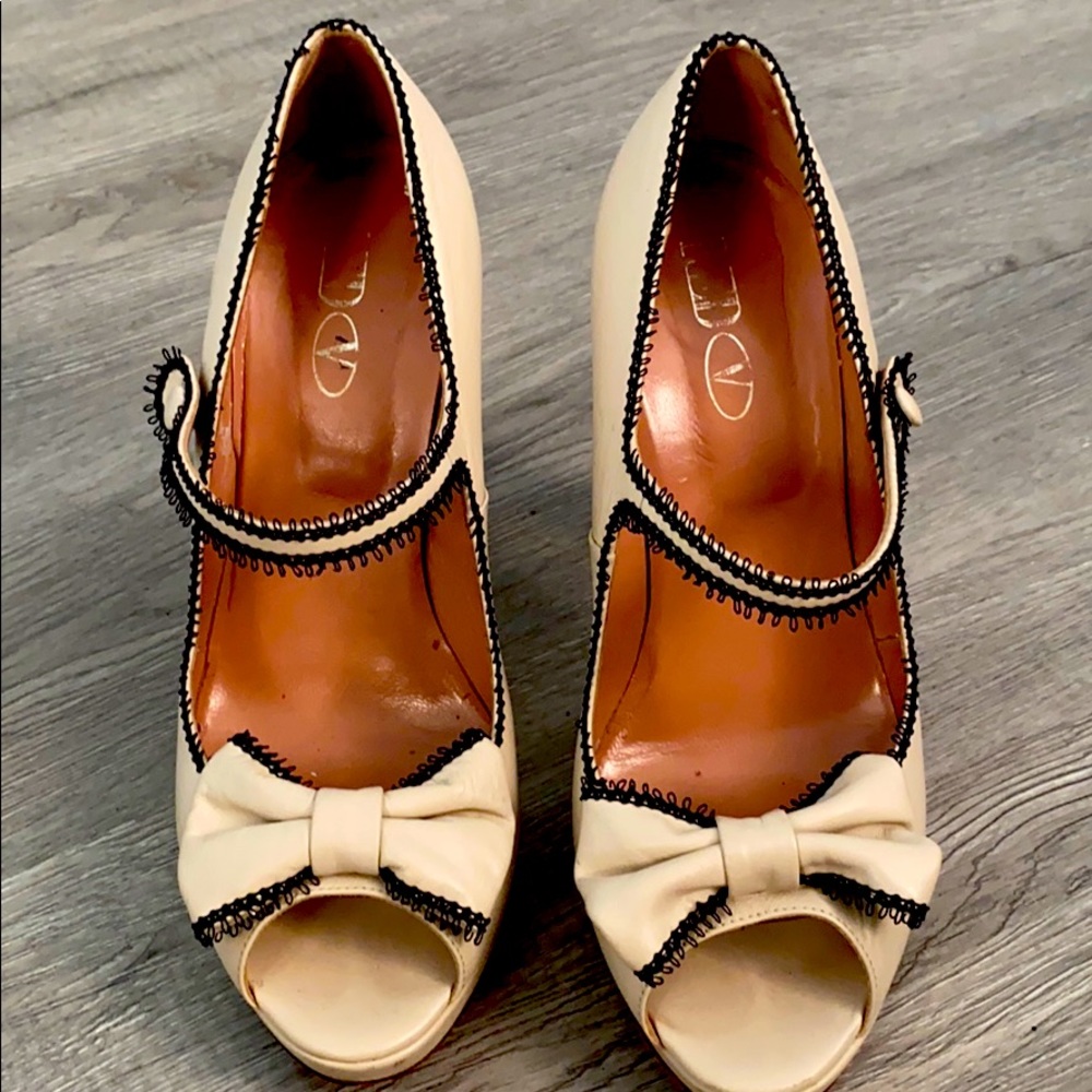 Red by Valentino Garavani heels